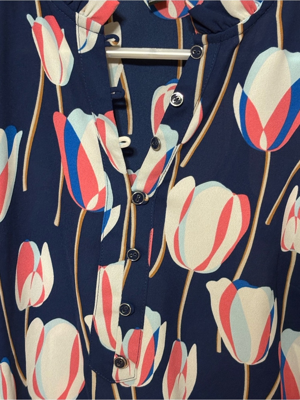 Talbots Ruffle Trim Popover Tulips - Picture 3 of 9